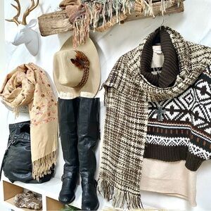 Cozy & soft chunky knit vintage boho scarf/wrap w prairie/country/cottage vibe